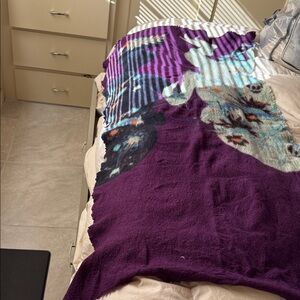 cashmere scarf w bird and nature motif